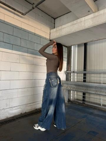 Baloon Gold Cross- JadeShop