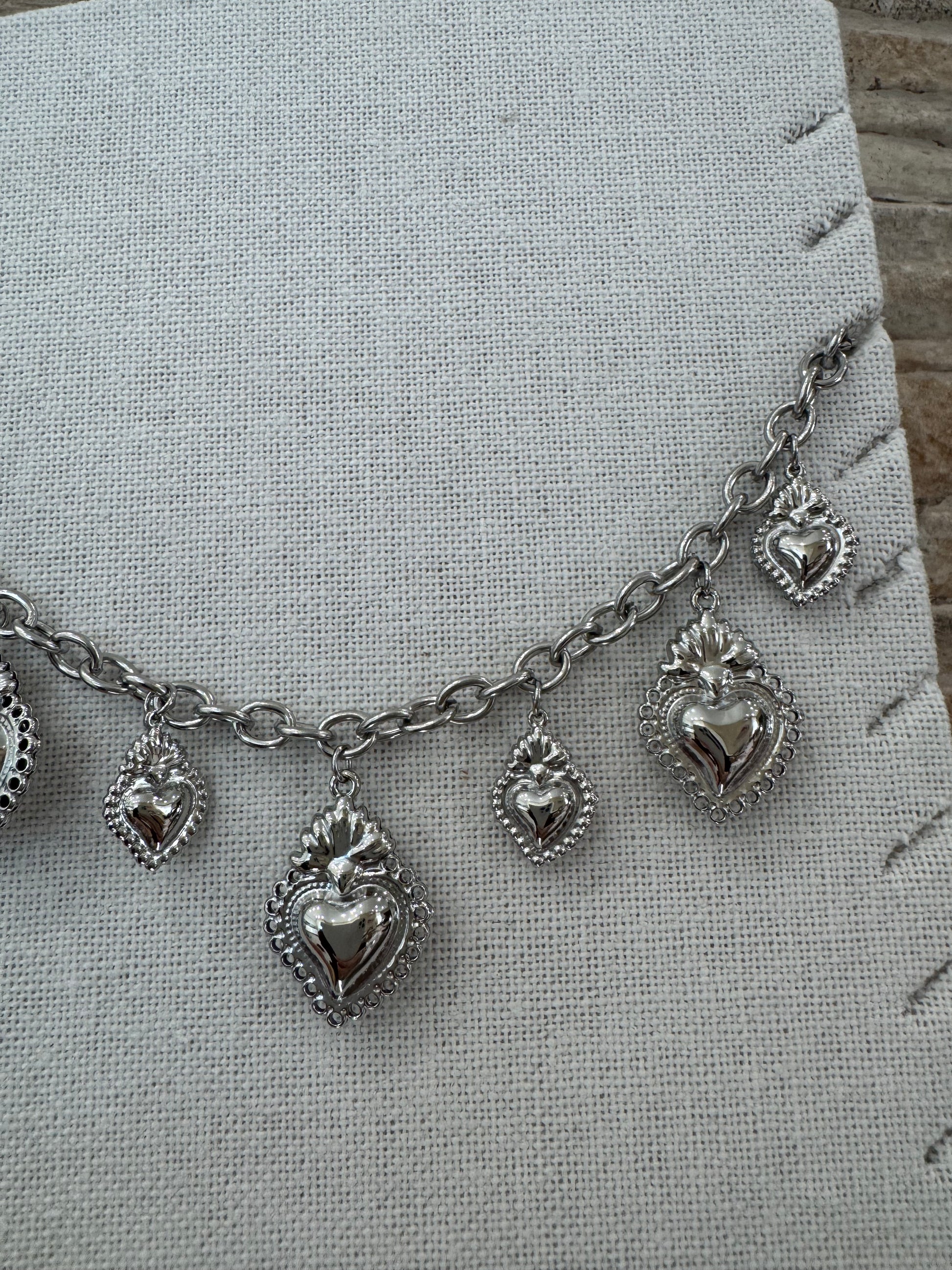 Collana cuore sacro- JadeShop